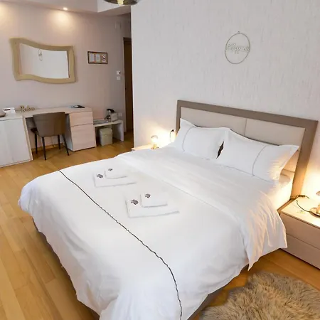 Zoilo Self Check-in Konukevi 4*